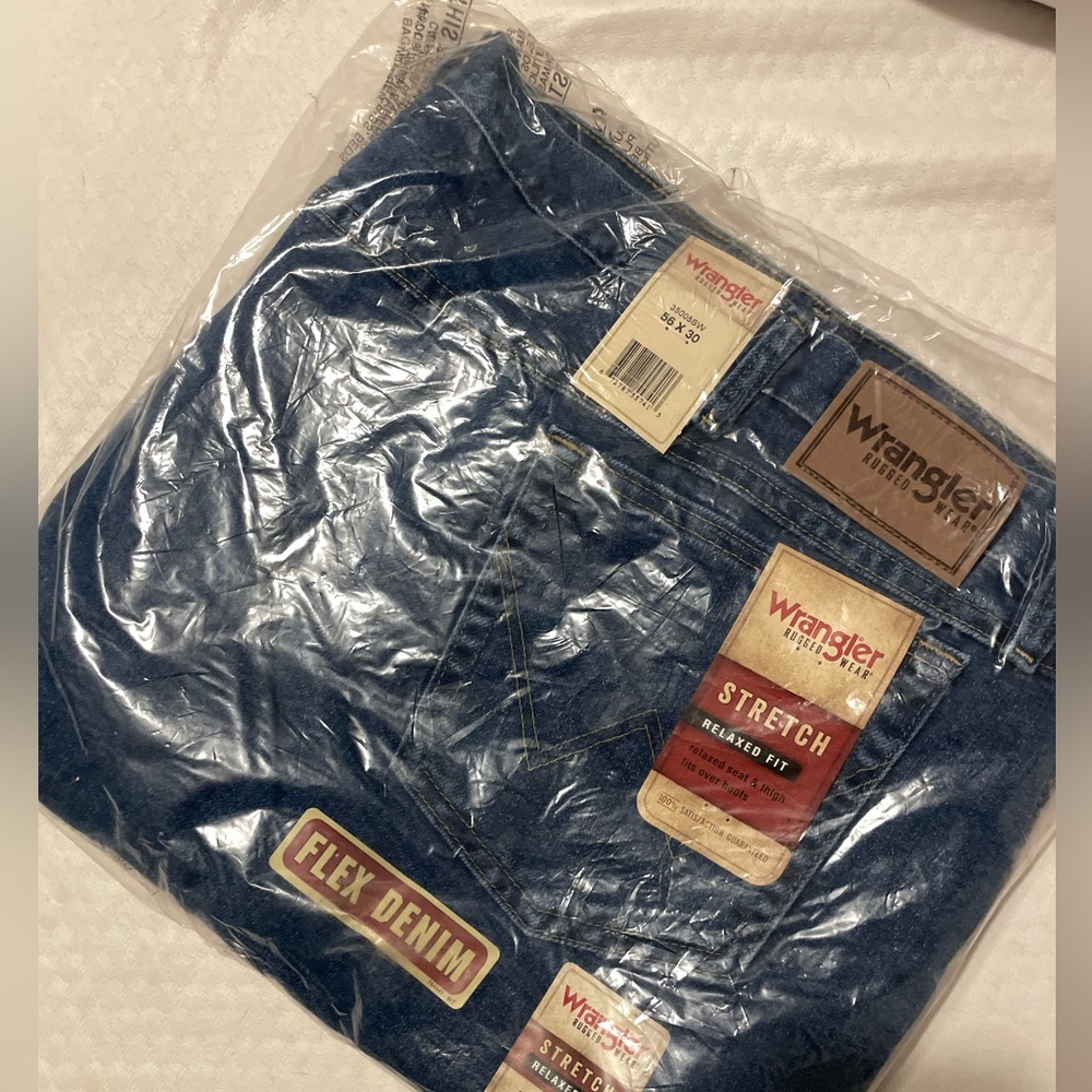 Wrangler stretch relaxed fit size 56x30